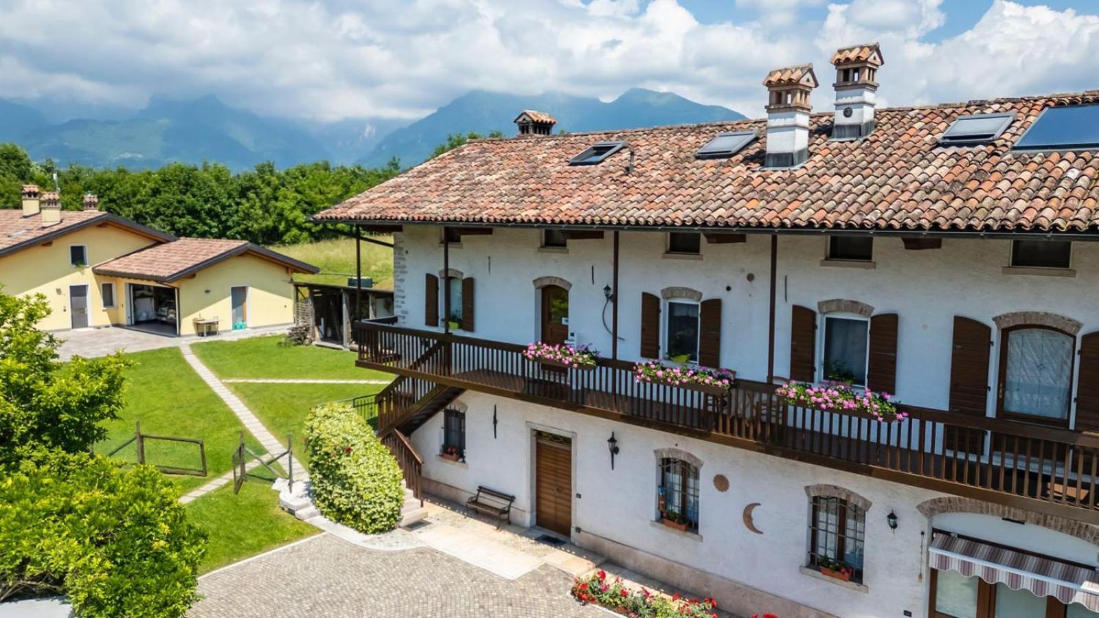 Casa Giovannella Feltre Exterior foto